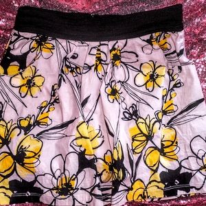Used women's/junior M skirt
